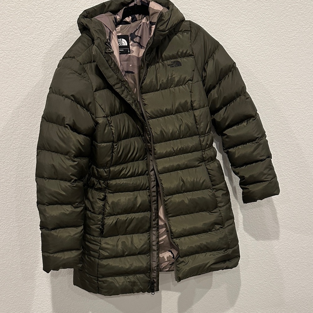 The North Face Women's Dark Green Puffer Coat GOTHAM PARKA